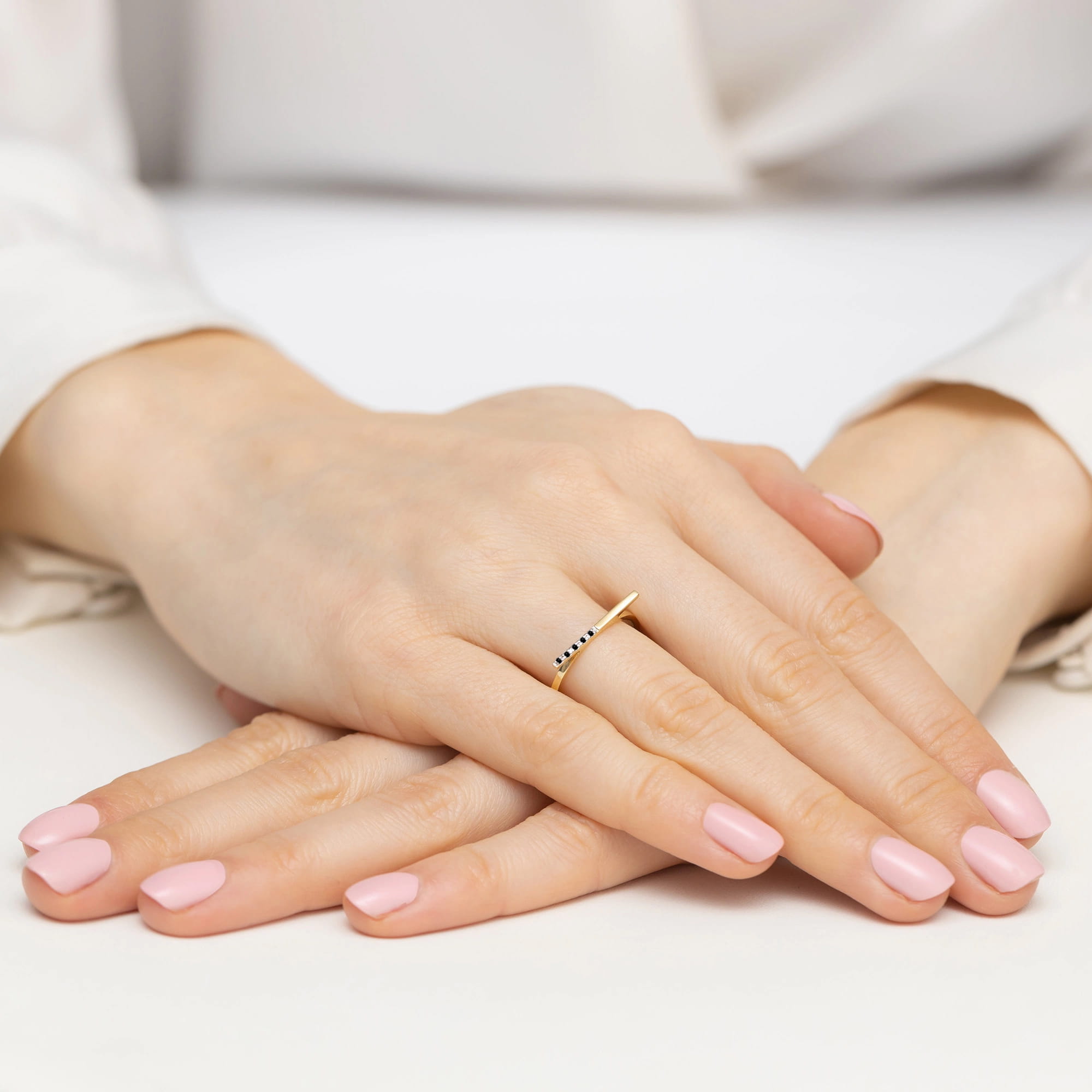 Prsteň W537 s čiernymi diamantmi, žlté zlato Au 585/1000 - 2