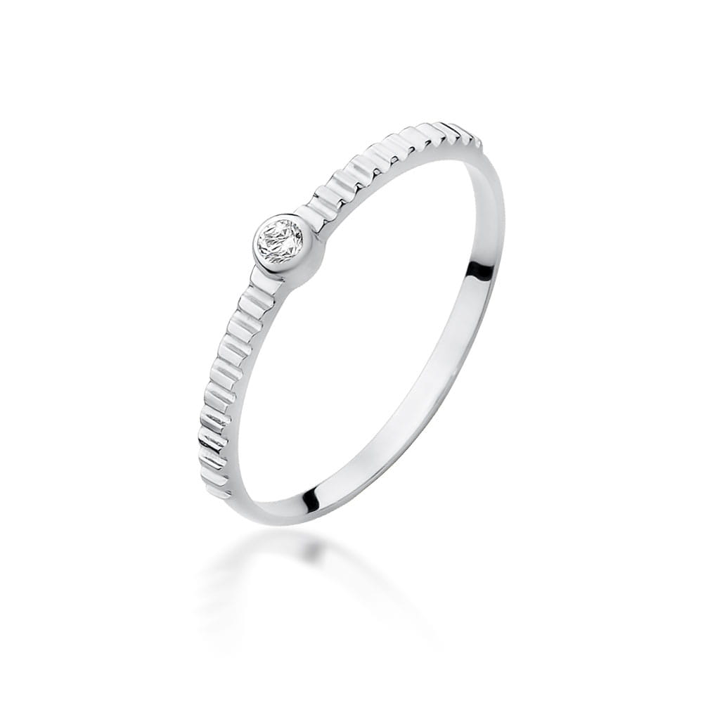 W512 Diamantový prsteň 0,04ct biele zlato Au 585/1000 2
